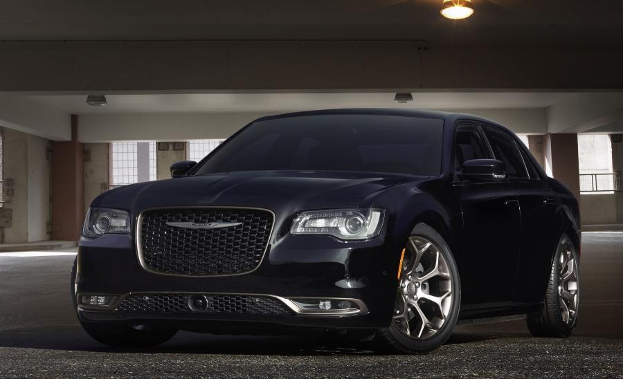  Chrysler 300S Alloy Edition 2016 года  (фото 3 из 9)